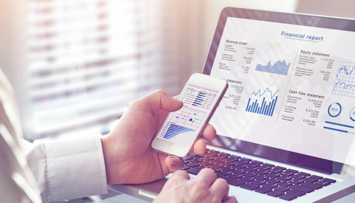 6 advantages of cloud-based management software